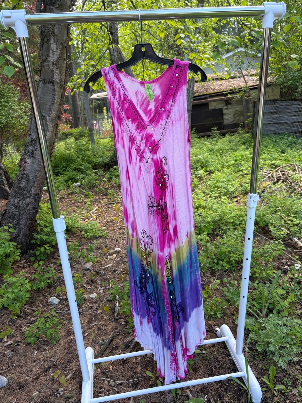 Sleeveless Pink Tie-Dye Maxi Dress with Embellished V-Neck